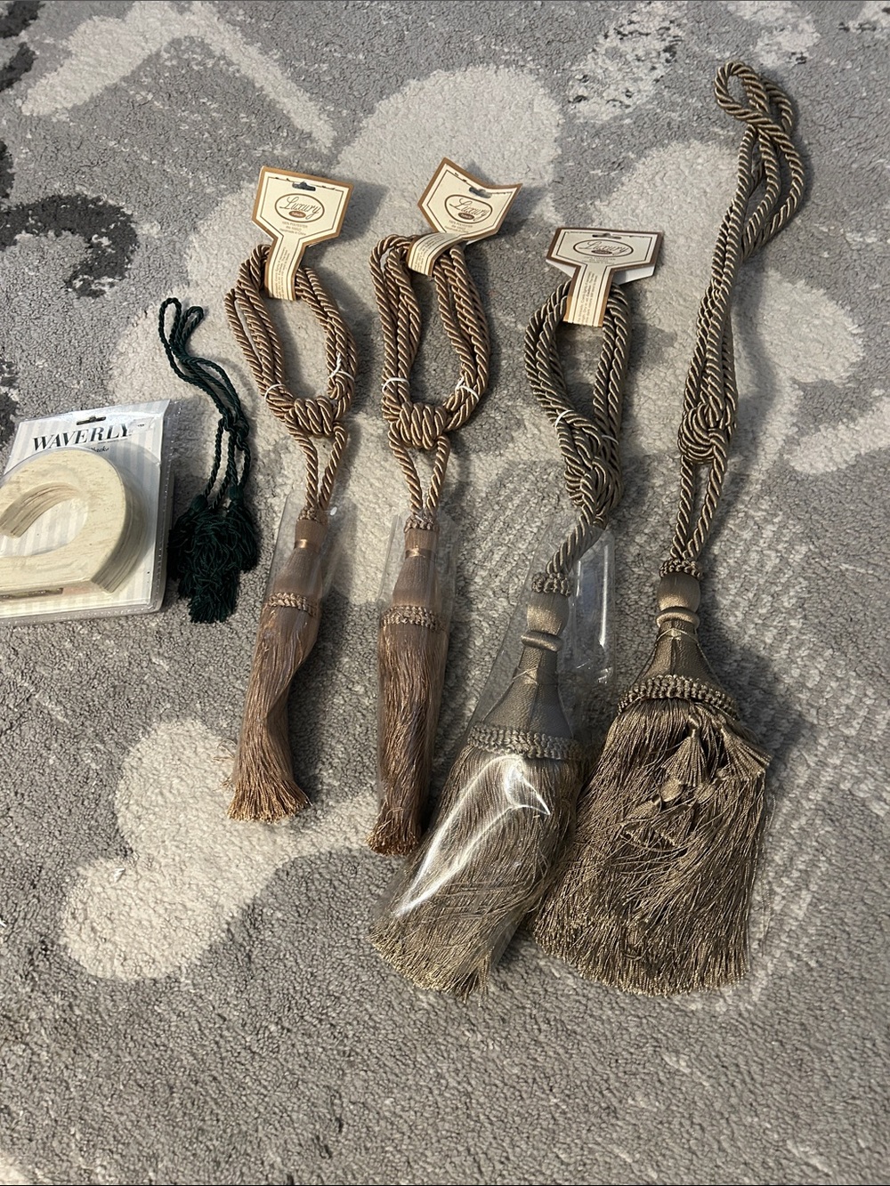 Waverly Decorative Holdbacks & tassels